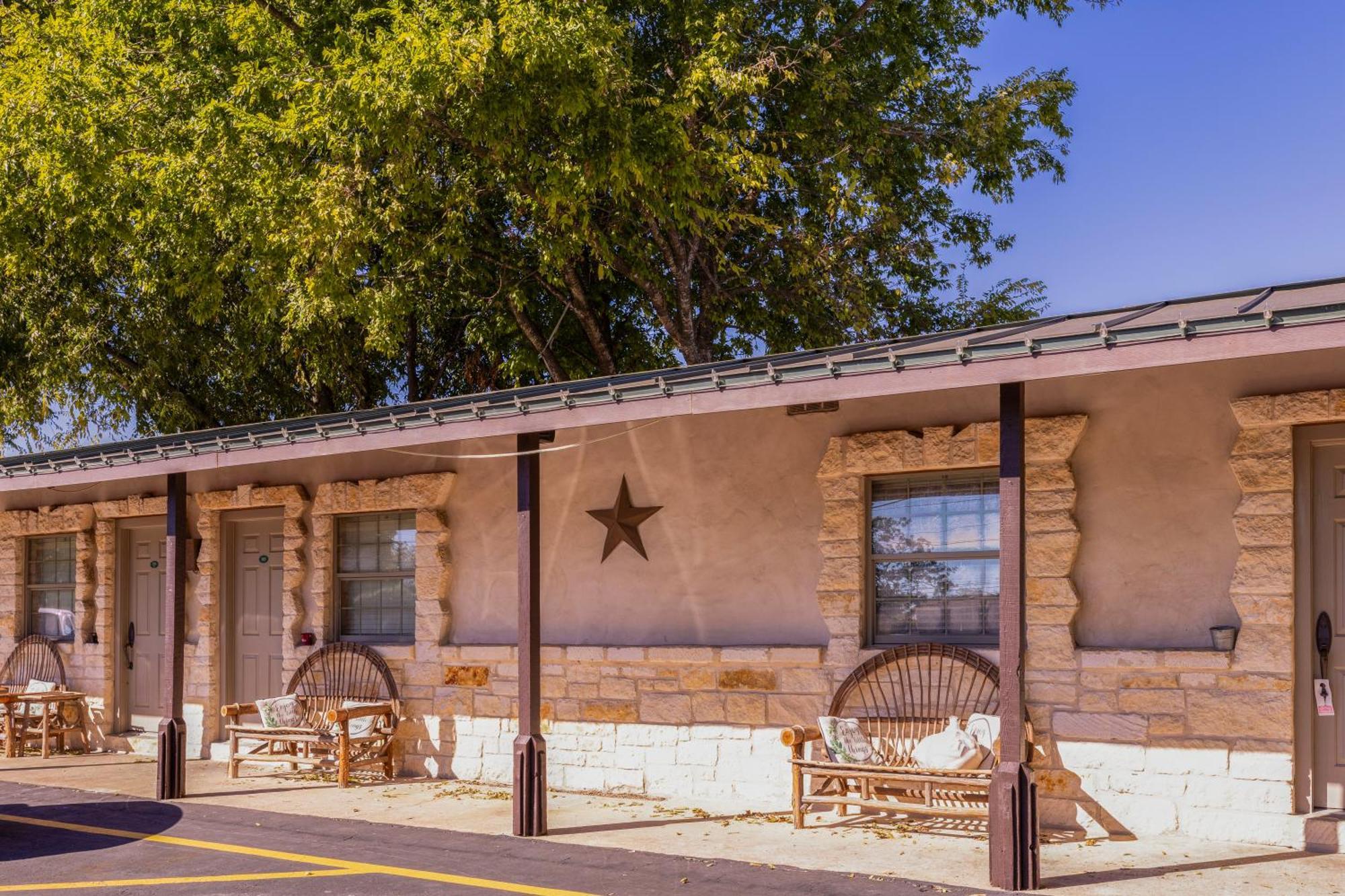 פרדריקסברג Country Inn Motel מראה חיצוני תמונה